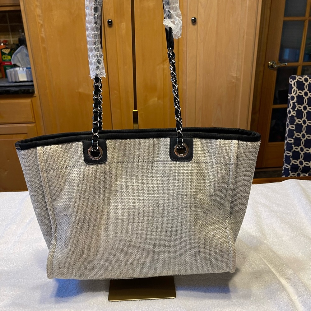 Chanel Deauville Shoulder Bag - Picture 6 of 16